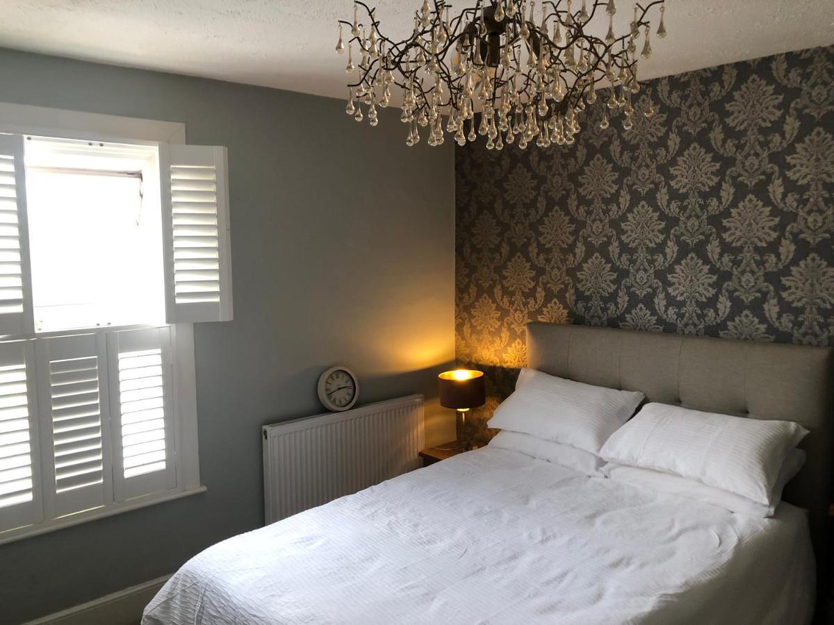 Homely Victorian Terraced Town House With Parking. Taunton Esterno foto